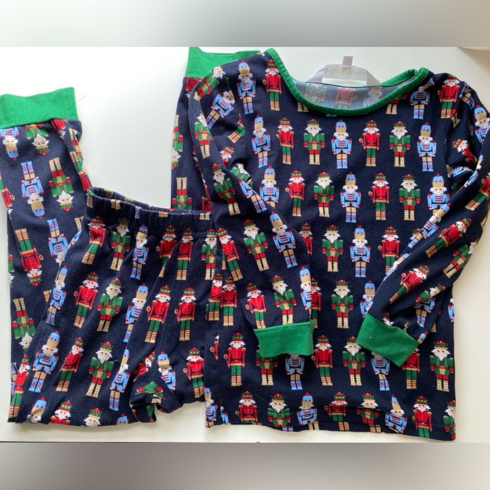 The Royal Standard Navy Nutcracker Print Pajama Set / Size 4T / VGUC